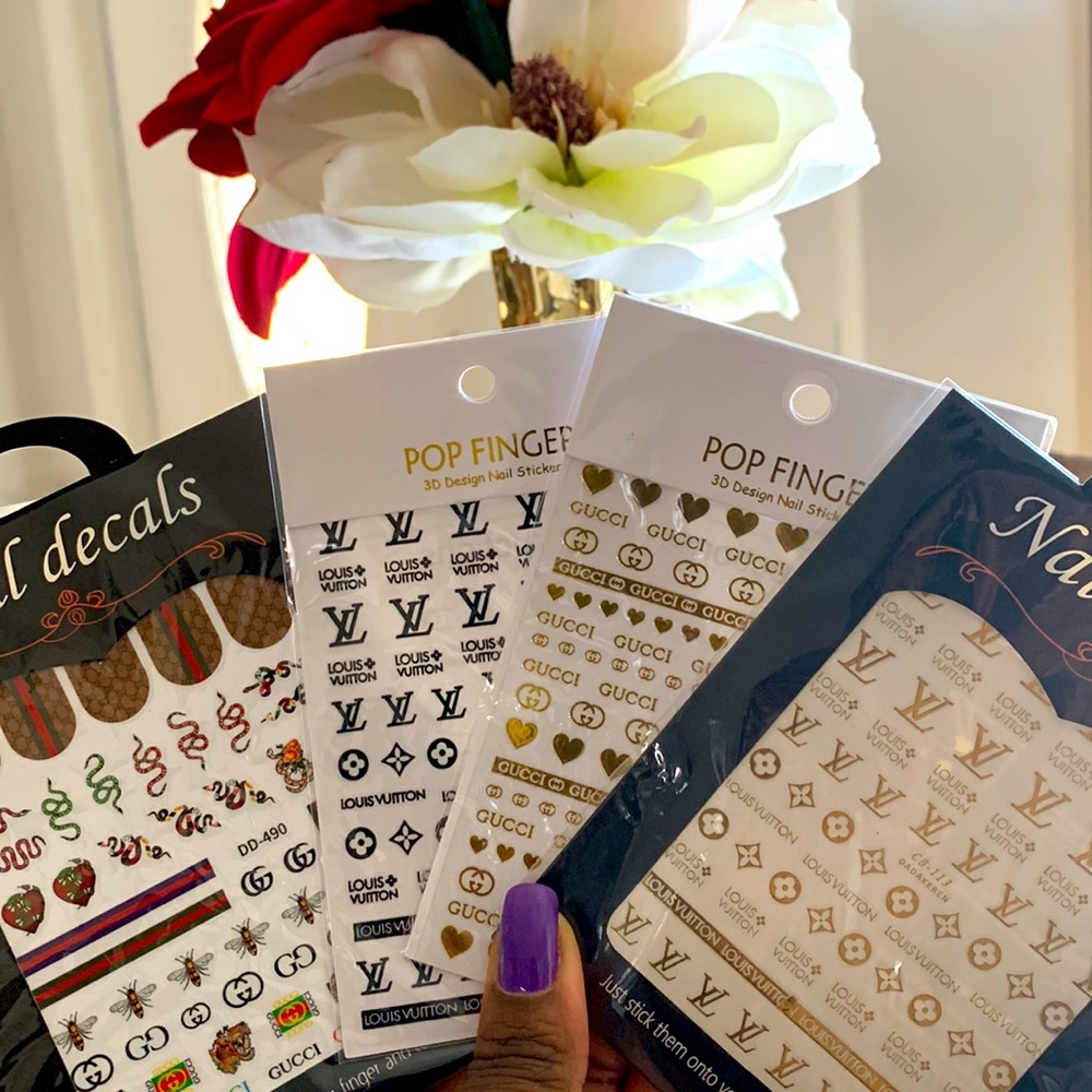 4 pcs self adhesive nail art stickers .